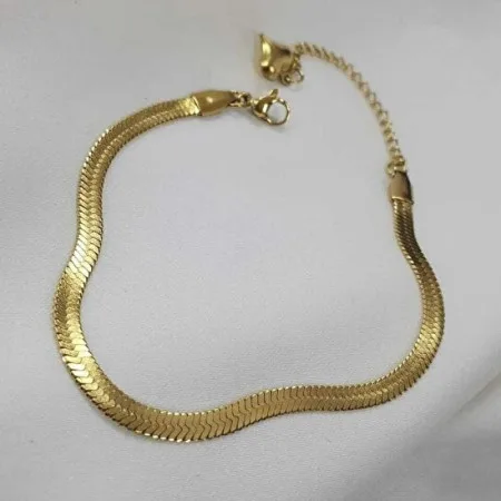 Anklet worn with casual footwear